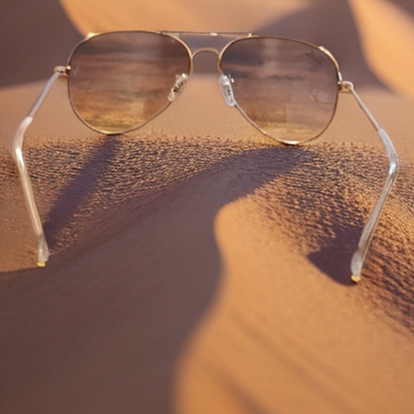 Fashion Sunglasses - Picture 3 of 3